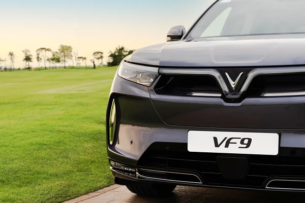 VINFAST VF9 - Hình ảnh 6