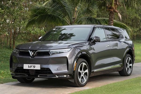 VINFAST VF9 - Hình ảnh 4